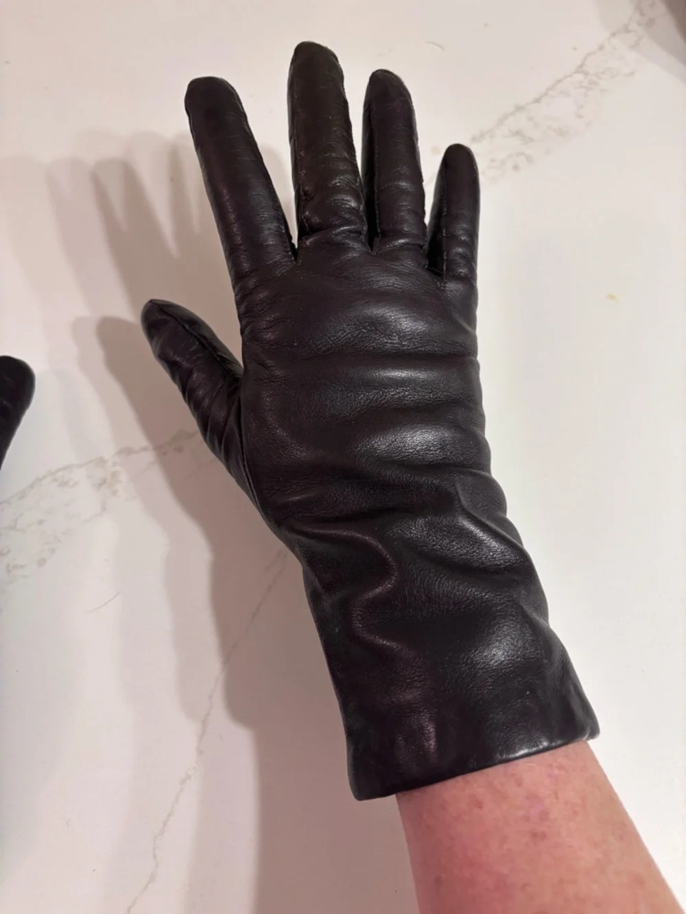 Vintage women’s Aris Dark Brown SOFT leather gloves cashmere lining size 7.5